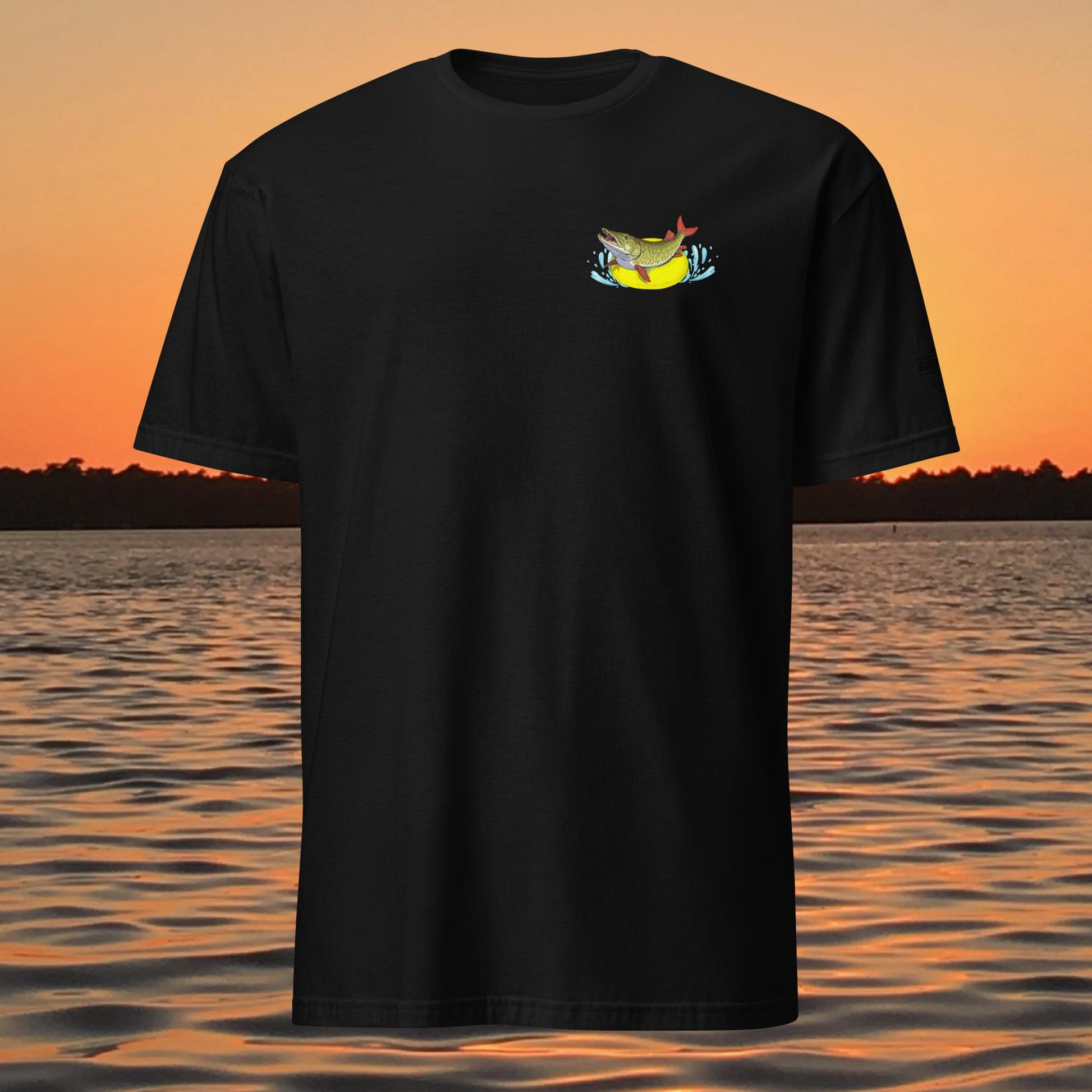 funny muskie fishing shirt pool floatie no livescope musky graphic tee black